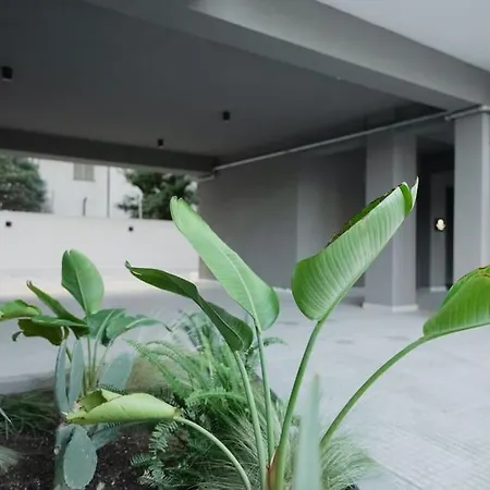 Id Residences 102 *