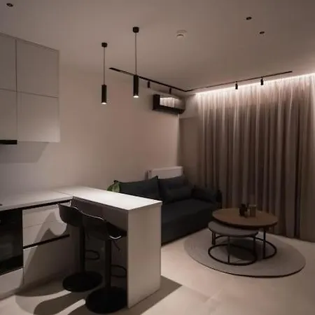 Apartment Id Residences 102 *