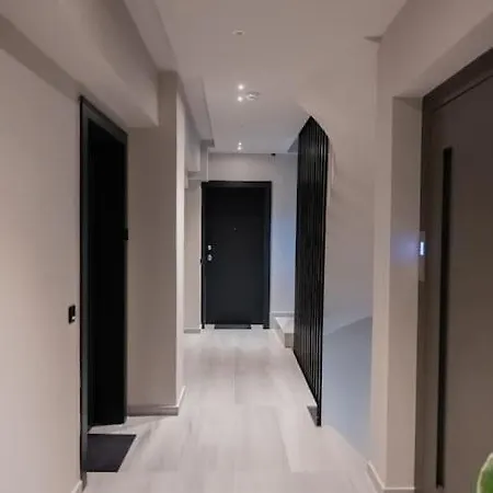 Id Residences 102